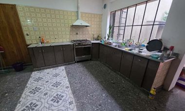Casa en alquiler en Haedo Centro Sur