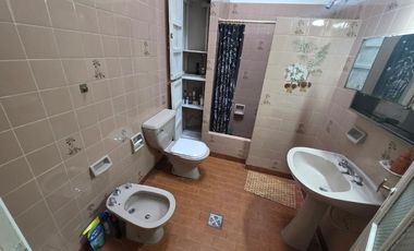 Casa en alquiler en Haedo Centro Sur