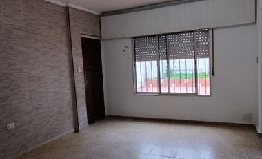 Casa en alquiler en Gerli Este