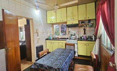 Departamento Tipo Casa en venta en Remedios de Escalada Este