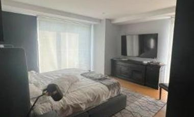 En Venta Departamento con Terraza en Vista Real. Interlomas