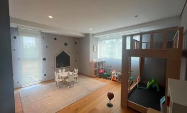 En Venta Departamento con Terraza en Vista Real. Interlomas