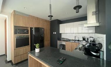 En Venta Departamento con Terraza en Vista Real. Interlomas