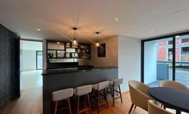 En Venta Departamento con Terraza en Vista Real. Interlomas