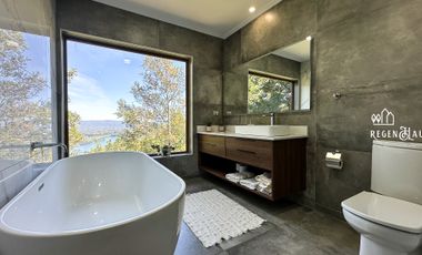 ESPECTACULAR CASA NUEVA EN PARCELA DE  1HA