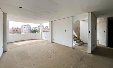 VENTA DE EDIFICIO EN URB. SANTA ISABEL DE CARABAYLLO