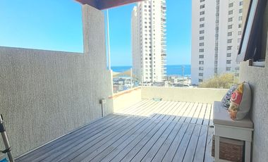 VENTA HERMOSA E ILUMINADA CASA COSTA LAGUNA