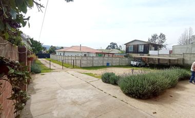 CRISOL VENDE HERMOSA CASA, AMPLIA, CENTRAL EN QUILPUE