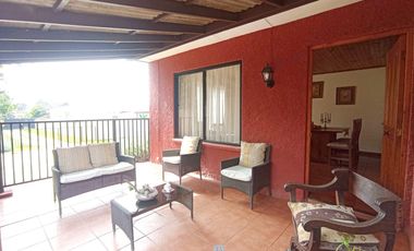 CRISOL VENDE HERMOSA CASA, AMPLIA, CENTRAL EN QUILPUE