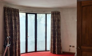 OPORTUNIDAD CENTRO CONCEPCIÓN CASA 3 NIVELES, 6D
