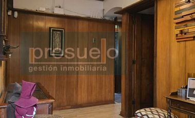 ACOGEDORA  CASA DE 1 PISO EN MIRAFLORES EXCELENTE UBICACIÓN