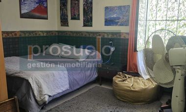 ACOGEDORA  CASA DE 1 PISO EN MIRAFLORES EXCELENTE UBICACIÓN