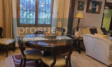 ACOGEDORA  CASA DE 1 PISO EN MIRAFLORES EXCELENTE UBICACIÓN