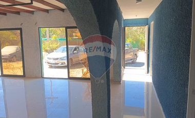 Casa en 10.000m. 2D y 2B Cuyuncaví. Curacaví