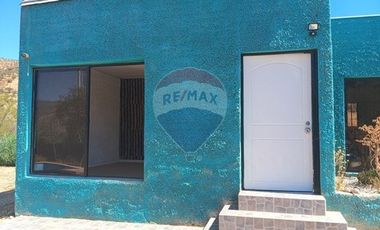 Casa en 10.000m. 2D y 2B Cuyuncaví. Curacaví