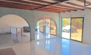Casa en 10.000m. 2D y 2B Cuyuncaví. Curacaví