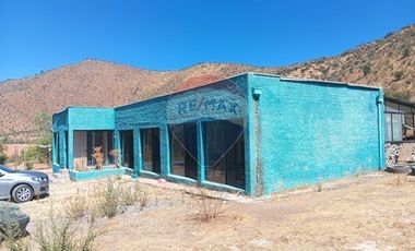 Casa en 10.000m. 2D y 2B Cuyuncaví. Curacaví