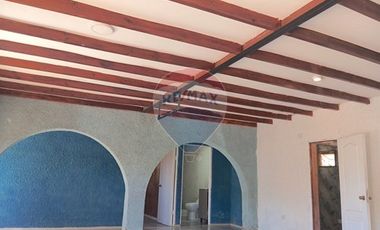 Casa en 10.000m. 2D y 2B Cuyuncaví. Curacaví