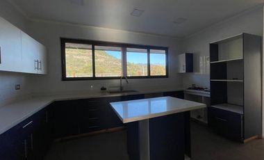 Venta Casa Estilo Colonial en Curicó
