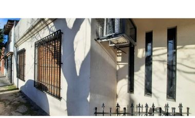 Casa 3 ambientes con terraza