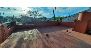 Casa 3 ambientes con terraza