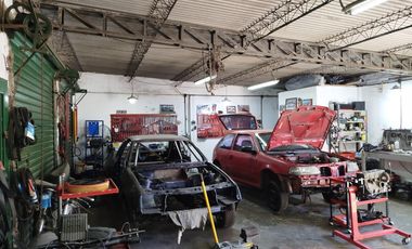Deposito / Taller en Don Torcuato a mts de Av Boulogne Sur Mer y Panamericana. Financiacion