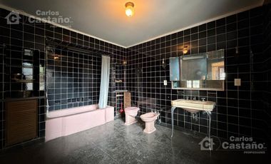 Exclusiva Propiedad 4 Amb. en la Mejor Zona de Olivos