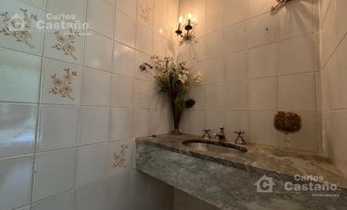 Exclusiva Propiedad 4 Amb. en la Mejor Zona de Olivos