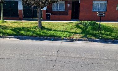 Venta de Casa 2 Ambientes en Villa Luzuriaga