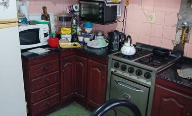 Venta de Casa 2 Ambientes en Villa Luzuriaga