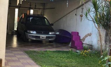 Casa a mts de la Avda y del Hiper COTO - Apto Credito - OPORTUNIDAD!!