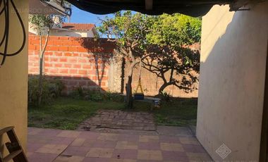 Casa a mts de la Avda y del Hiper COTO - Apto Credito - OPORTUNIDAD!!