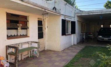 Casa a mts de la Avda y del Hiper COTO - Apto Credito - OPORTUNIDAD!!