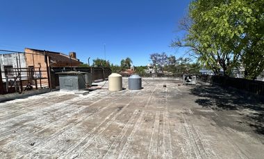 IMPORTANTE PROPIEDAD EN CALLE URQUIZA 238