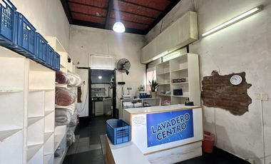 IMPORTANTE PROPIEDAD EN CALLE URQUIZA 238