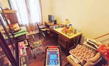 Casa de 3 habitaciones escritorio cochera y pileta Barrio Sur