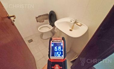 Casa de 3 habitaciones escritorio cochera y pileta Barrio Sur