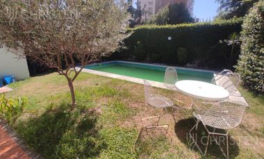 Casa de 3 habitaciones escritorio cochera y pileta Barrio Sur