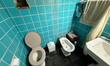 Casa en Wilde dos ambientes con jardin en venta