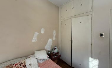 Casa en Wilde dos ambientes con jardin en venta