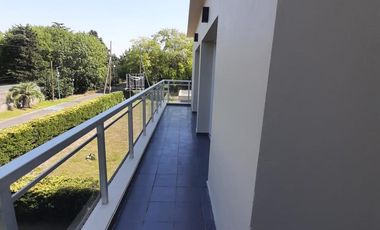Departamento en venta   3 amb  de pozo Altos de Maschwitz