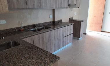 Departamento en venta   3 amb  de pozo Altos de Maschwitz