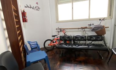 Consultorio pb en Recoleta a metros de sanatorio privados