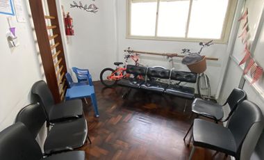 Consultorio pb en Recoleta a metros de sanatorio privados