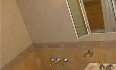 VENTA DE TRIPLEX 5 AMBIENTES