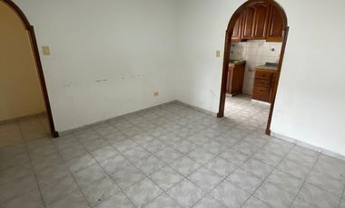 PH de 3 ambientes con lavadero y patio en venta en Avellaneda