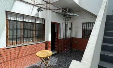 PH de 3 ambientes con lavadero y patio en venta en Avellaneda