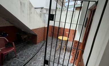 PH de 3 ambientes con lavadero y patio en venta en Avellaneda