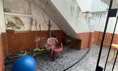 PH de 3 ambientes con lavadero y patio en venta en Avellaneda