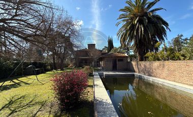 Casa 5 ambientes con gran parque y piscina - Del Viso Pilar